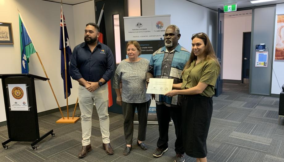 Wilinggin Aboriginal Corporation receiving their plaque from ILSC representatives.